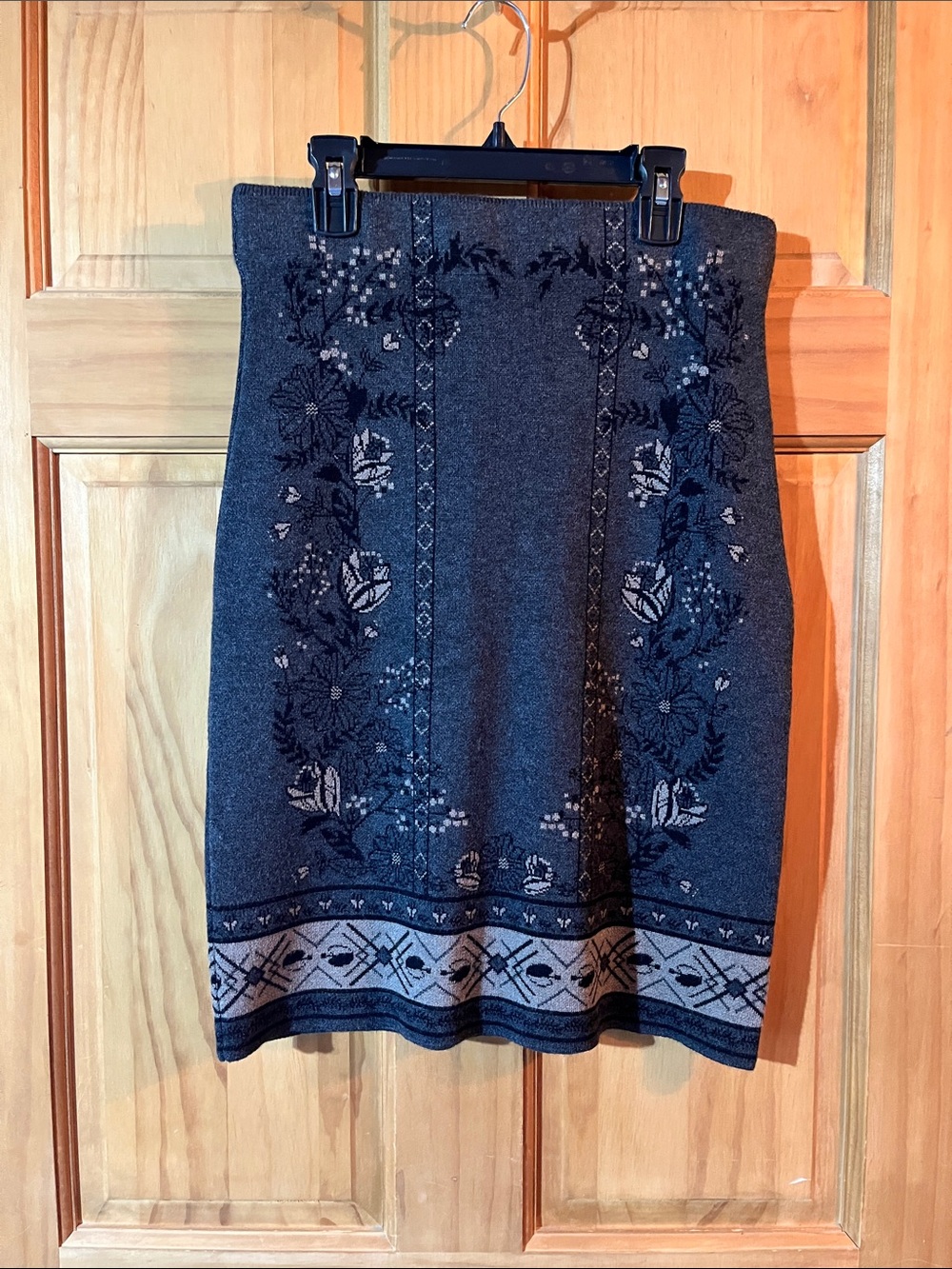 Max Studio Charcoal Floral Knit Midi Skirt